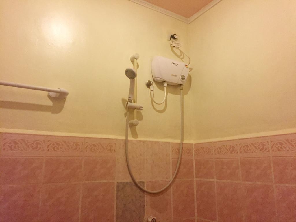 Park Hill Hotel Lapu-Lapu City Zewnętrze zdjęcie